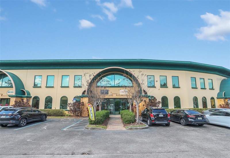 6881 KINGSPOINTE PARKWAY #11 home for sale in Drewtina Commerce Center