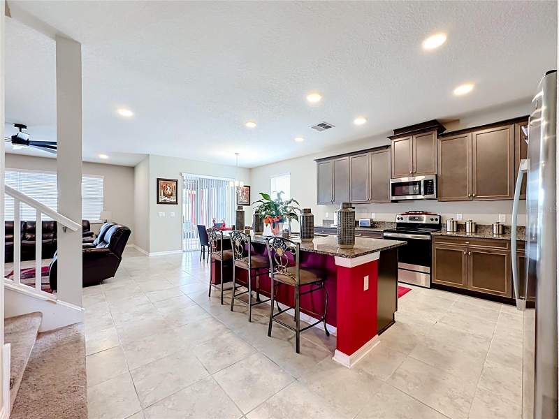 5 bedroom Single Family Residence at 4923 Eagle Rock Drive, Berry Bay Sub, Wimauma — photo 5