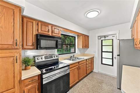 107 Oak Street, Altamonte Springs FL - photo 10 of 40