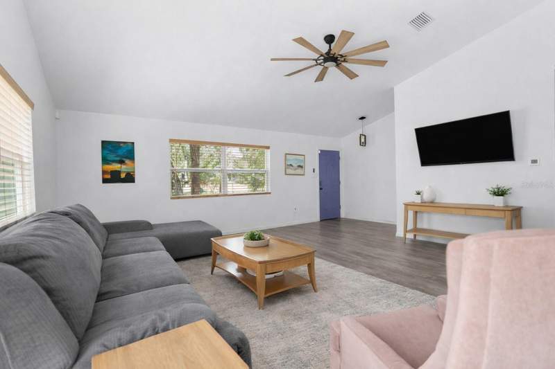 3 bedroom Single Family Residence at 15236 Mottled Owl Road, Royal Highlands, Brooksville — photo 4