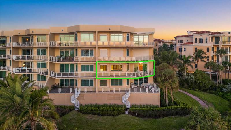 3 bedroom Condominium at 2165 Gulf Of Mexico Drive #121, Villa Di Lancia Ph 1, Longboat Key — photo 2