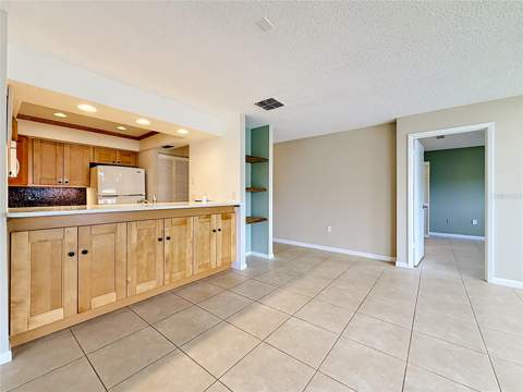 2733 Countryside Boulevard #105, Clearwater FL - photo 13 of 43