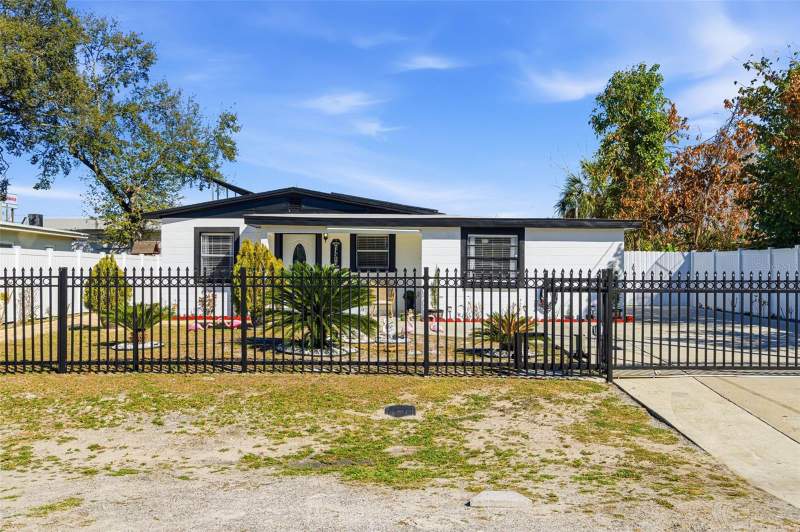 Manor Hills