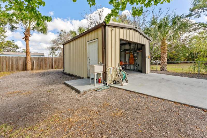 2 bedroom Manufactured Home at 9633 Jim Street, Parkwood Acres, Hudson — photo 4