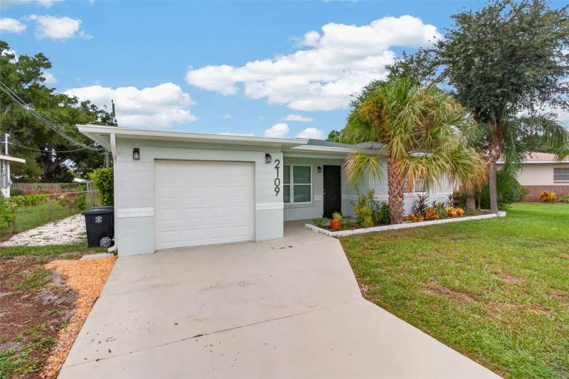 2 bedroom Single Family Residence at 2109 58th Street, Boca Ciega Estates Rep, Gulfport — photo 4