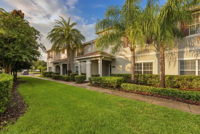 4 bedroom Townhouse at 4879 Clock Tower Drive, Storey Lake, Kissimmee — photo 4