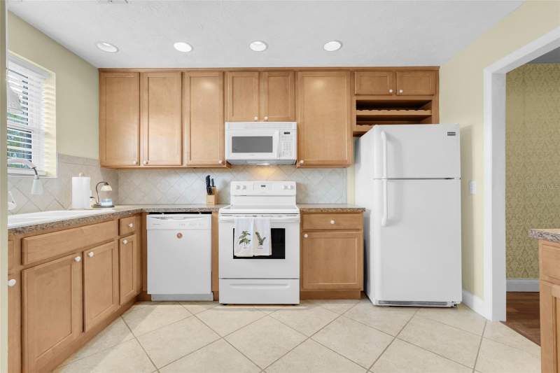2 bedroom Condominium at 4224 Lake Underhill Road #8B8, Plantation Apts Orlando, Orlando — photo 3