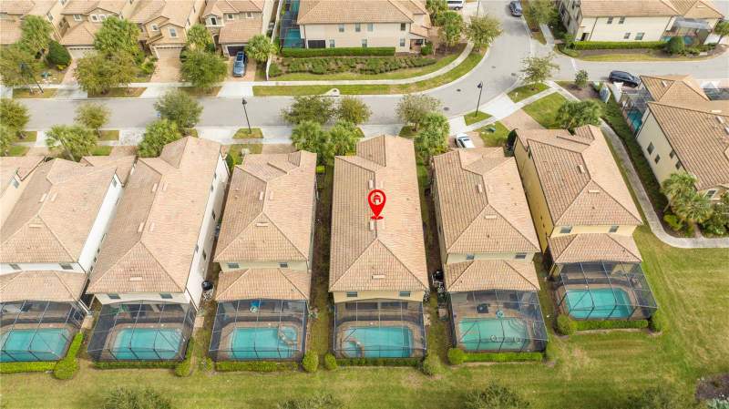 6 bedroom Single Family Residence at 9013 Rhodes Street, Windsor At Westside Ph 1, Kissimmee — photo 3