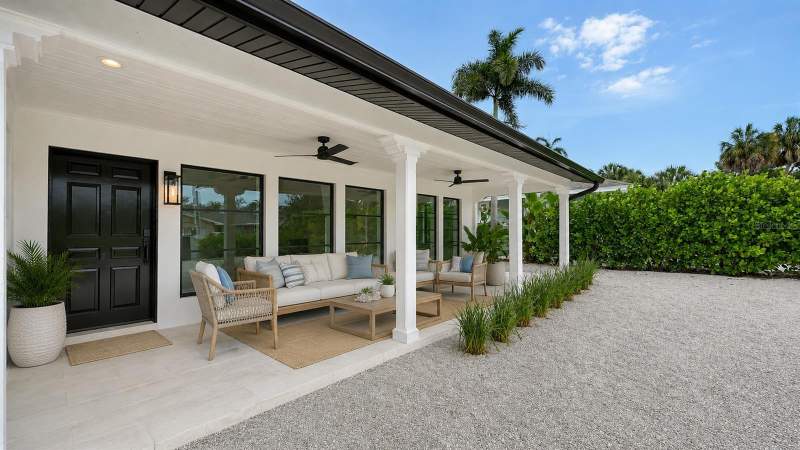 3 bedroom Single Family Residence at 1041 Indian Beach Drive, Bay Haven, Sarasota — photo 3