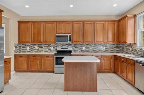 223 Largovista Dr., Oakland FL - photo 12 of 55