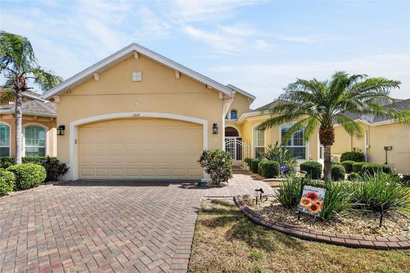 2 bedroom Single Family Residence at 1525 Emerald Dunes Drive, Sun City Center Siena 2B, Sun City Center — photo 2