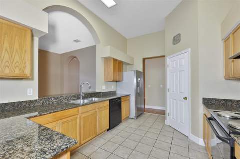 11813 Stonewood Gate Drive, Riverview FL - photo 18 of 45