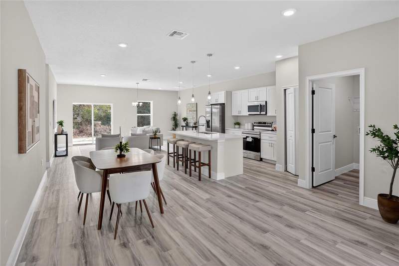 4 bedroom Single Family Residence at 15742 SW 37th Circle, Marion Oaks, Ocala — photo 3