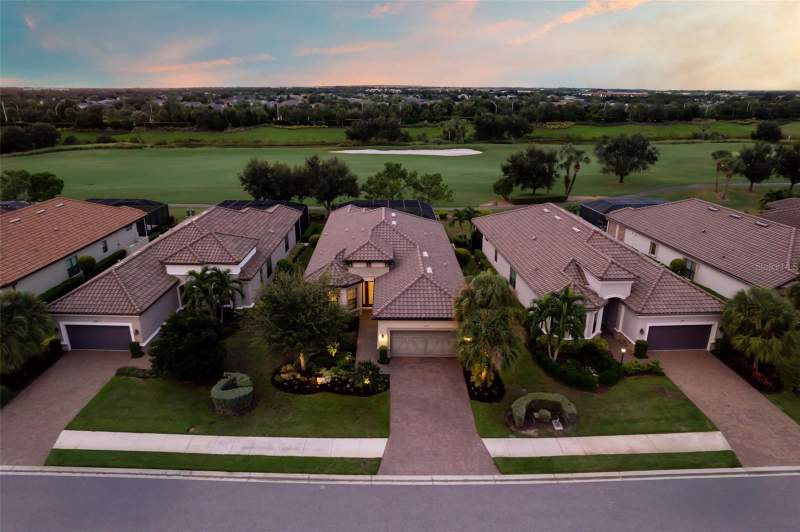 3 bedroom Single Family Residence at 12807 Sorrento Way, Esplanade Ph Viii Subphase A & B, Bradenton — photo 4