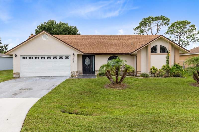 1025 DERBYSHIRE DRIVE home for sale in Poinciana Village 2 Nbhd