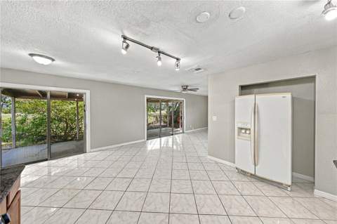 4260 Narvarez Way, St Petersburg FL - photo 16 of 56