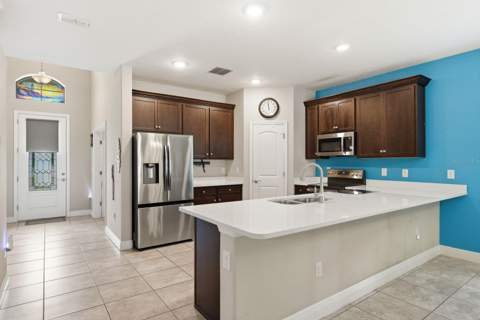 11632 Weaver Hollow Road, New Port Richey FL - photo 7 of 33