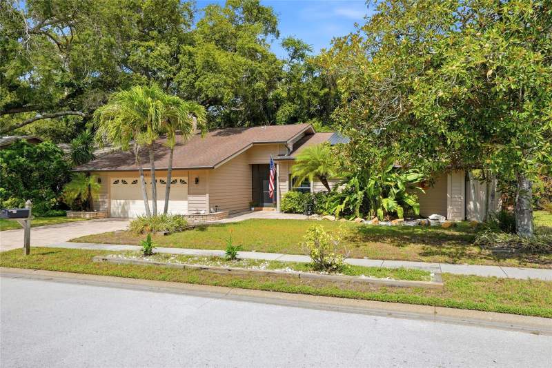 3 bedroom Single Family Residence at 4733 Lake Valencia Boulevard, Lake Valencia -, Palm Harbor — photo 3