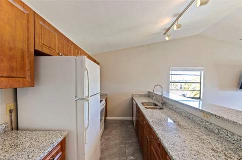 334 Crosswinds Drive, Palm Harbor FL - photo 8 of 36