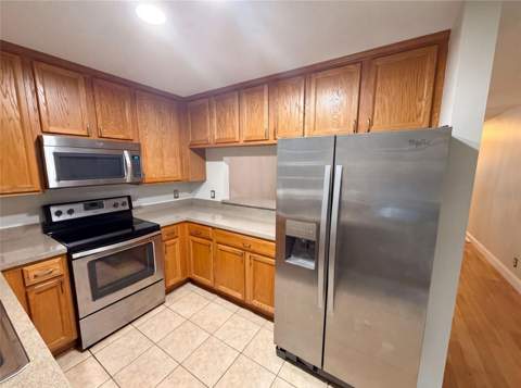 112 Coquina Bay Drive, St Petersburg FL - photo 8 of 33