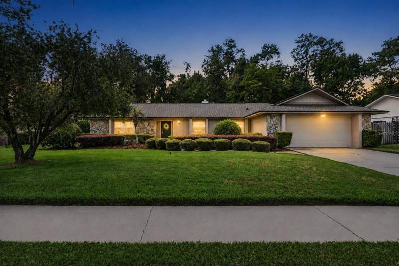 4 bedroom Single Family Residence at 734 Riverbend Boulevard, Sweetwater Oaks Sec 18, Longwood — photo 4