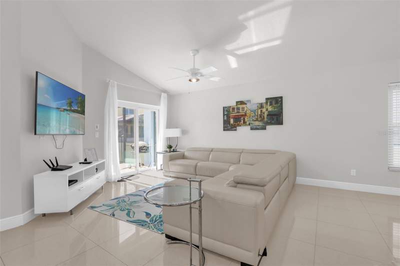 4 bedroom Single Family Residence at 156 Barefoot Beach Way, Terra Verde Ph 02, Kissimmee — photo 2