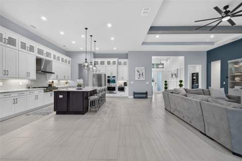 8448 Cane Bay Court, Lakewood Ranch FL - photo 19 of 99