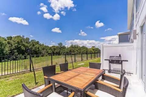 7842 Spectrum Drive, Reunion FL - photo 20 of 31