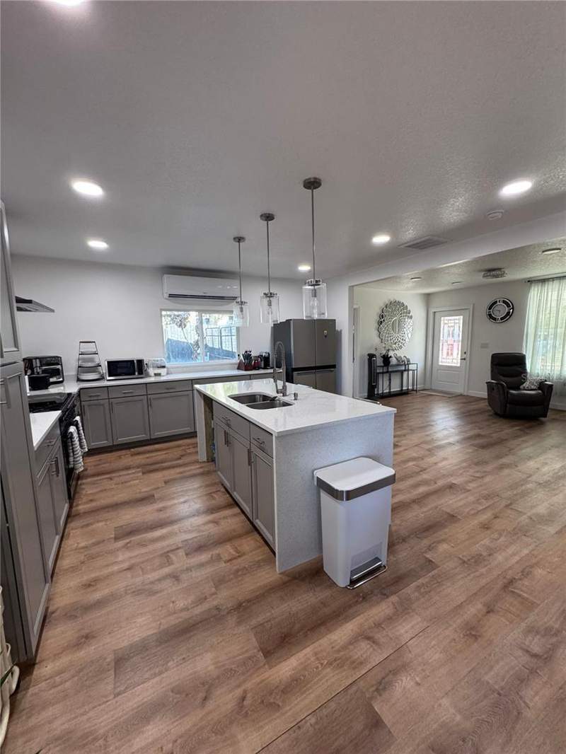 2 bedroom Mobile Home at 10731 Libby Number 3 Road, Minni Flora Heights, Clermont — photo 5