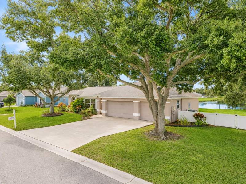 4 bedroom Single Family Residence at 6305 61st Street, Heather Glen Ph II, Palmetto — photo 2