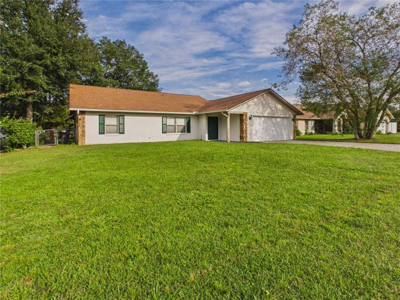 3 bedroom Single Family Residence at 13718 SW 40th Circle, Marion Oaks Un 01, Ocala — photo 2