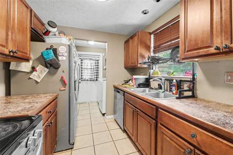 9342 Northcliffe Boulevard, Spring Hill FL - photo 9 of 26