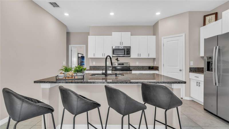 4 bedroom Single Family Residence at 1841 Crinkle Leaf Court, Spencer Crk Ph 2, Ruskin — photo 3