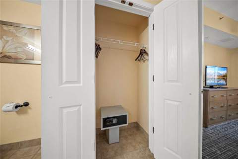 12527 Floridays Resort Drive #402E, Orlando FL - photo 22 of 39