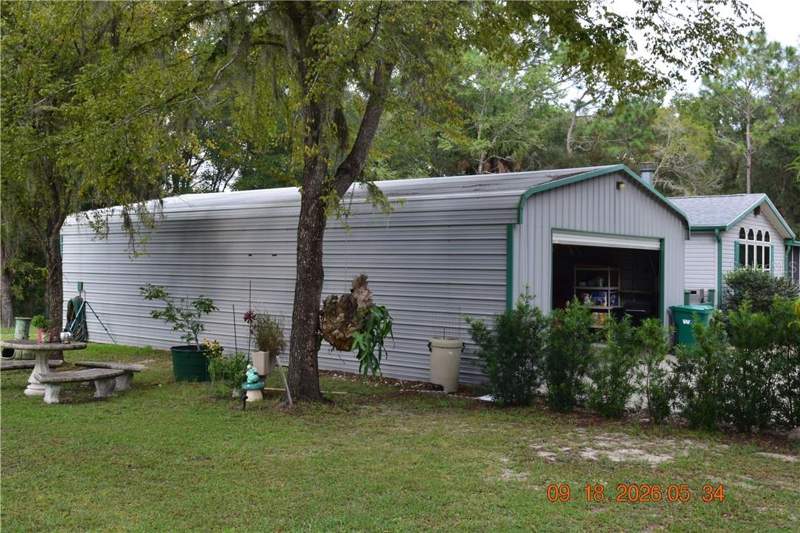 2 bedroom home at 3159 N Holiday Drive, Crystal River, Crystal River — photo 5