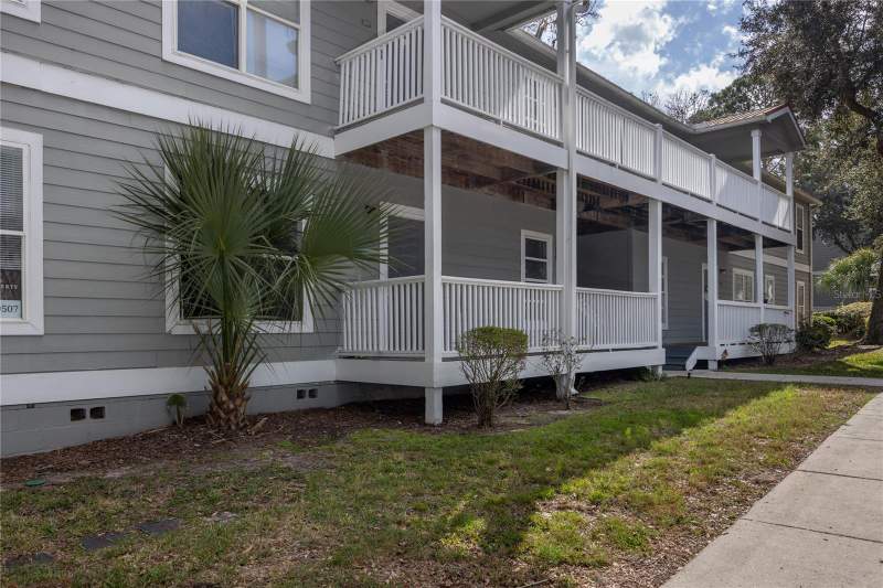 Capstone Quarters