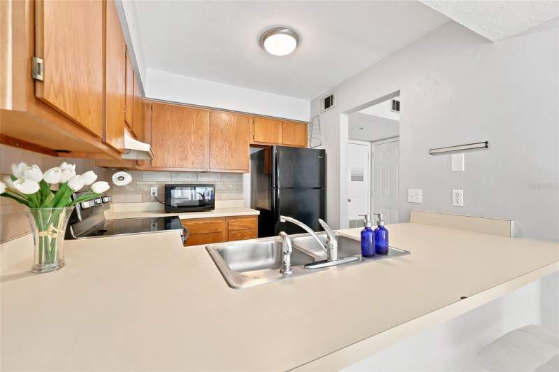 2 bedroom Townhouse at 4431 SW 21st Lane, Marchwood, Gainesville — photo 2