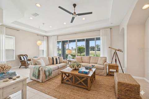 819 Regal Manor Way, Sun City Center FL - photo 6 of 58
