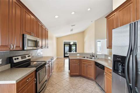 37438 Picketts Mill Avenue, Zephyrhills FL - photo 21 of 65