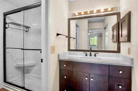 4623 Longwater Chase #112 Bldg J, Sarasota FL - photo 19 of 36