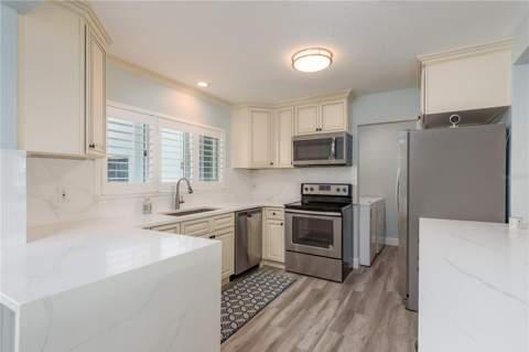 311 Island Way #101, Clearwater FL - photo 6 of 6