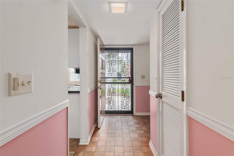 3 bedroom Townhouse at 2064 SE 37th Court Circle, Crestwood South Village, Ocala — photo 5