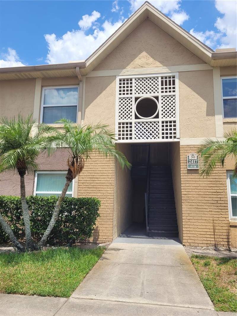 2417 BARLEY CLUB DRIVE #5 home for sale in Hawthorne Village
