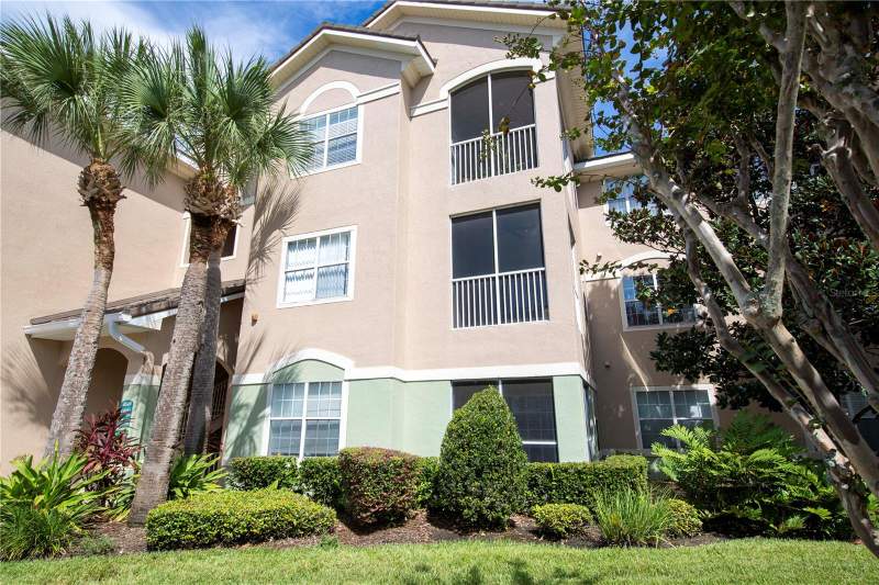 Summergate Condo