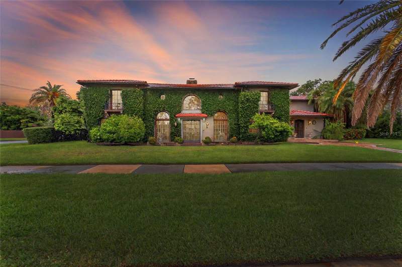 6 bedroom Single Family Residence at 301 Caspian Street, Davis Islands Pb10 Pg52 To 57, Tampa — photo 2