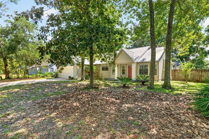 3 bedroom Single Family Residence at 6929 NW 51st Terrace, Blues Creek, Gainesville — photo 2