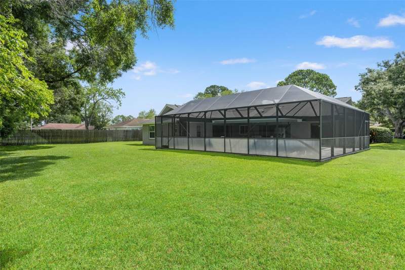 4 bedroom Single Family Residence at 13916 Middle Park Drive, Carrollwood Village Ph Two, Tampa — photo 5