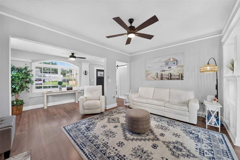 4 bedroom Single Family Residence at 1625 S Eola Drive, Lancaster Heights, Orlando — photo 3