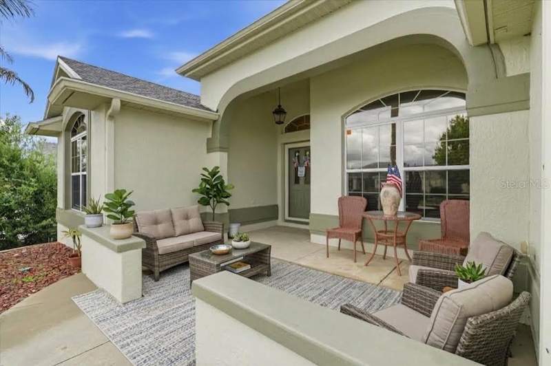 3 bedroom Single Family Residence at 438 Troy Loop, The Villages, The Villages — photo 2