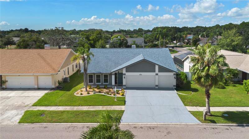 3 bedroom Single Family Residence at 12212 Steppingstone Boulevard, Countryway Prcl B Trct 21 Ph 1, Tampa — photo 3